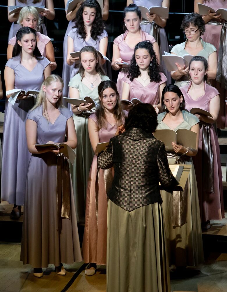 Gergely Bogányi and the Angelica Girls' Choir at House of Music Hungary Kállai-Tóth Anett / Müpa