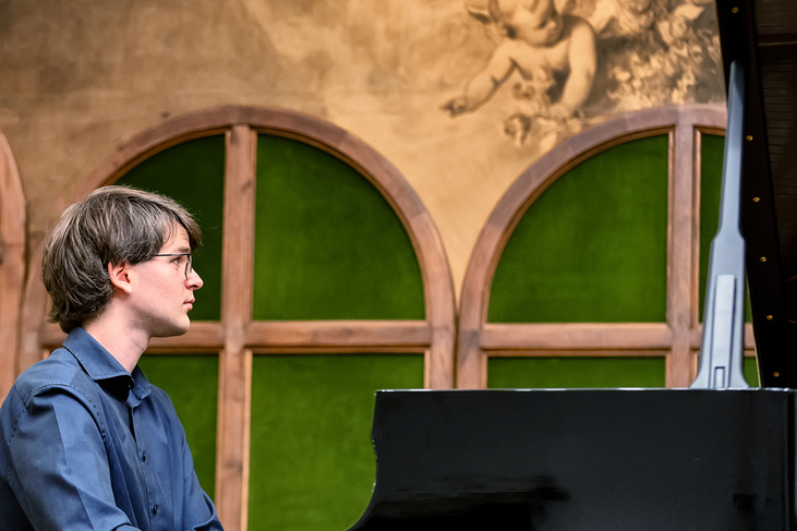 Fülöp Ránki’s Piano Recital at the Old Academy of Music