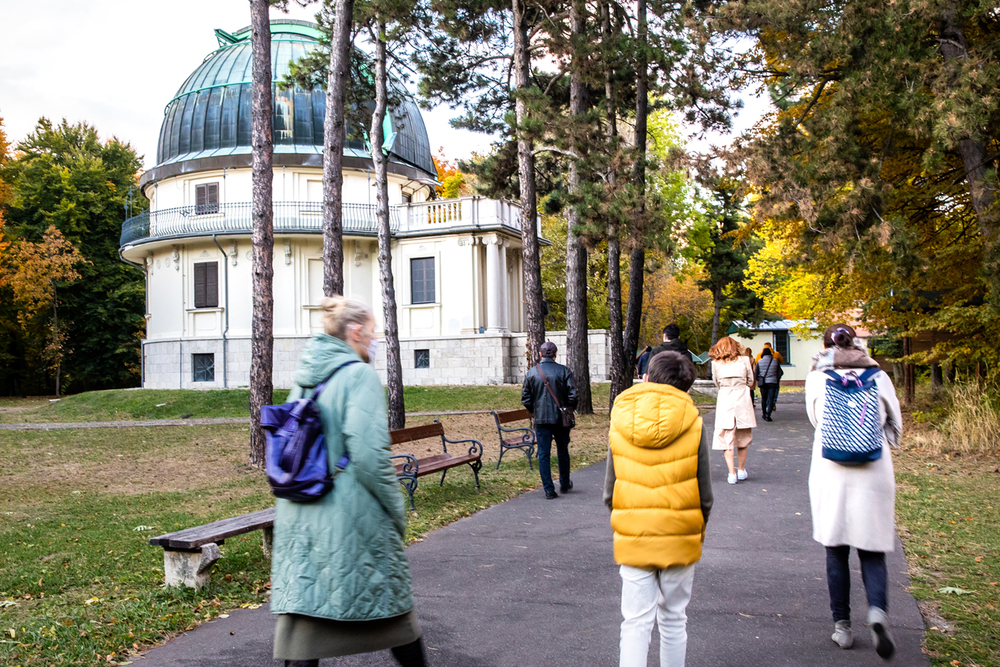 Csak pontosan, szépen – Liszt-kiadás – városi séta a Svábhegyi Csillagvizsgálóban Pályi Zsófia / Müpa