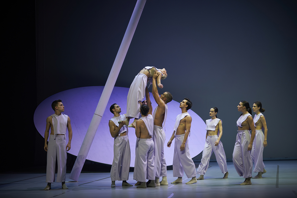 Badora Dance Company: Falling Out of Time – premiere at Müpa Budapest Valuska Gábor / Müpa